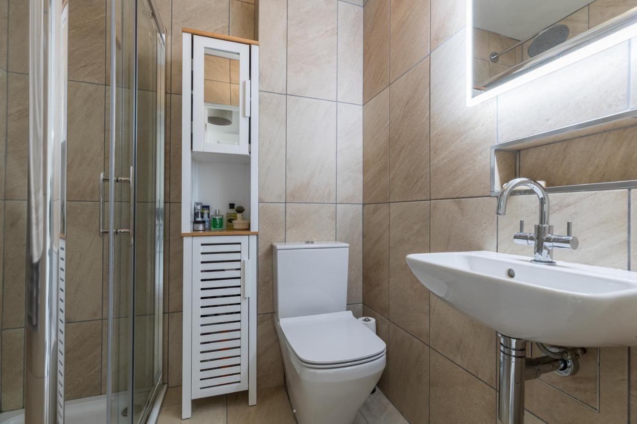 Charming Flat With Balcony In Pimlico Daire Londra Dış mekan fotoğraf